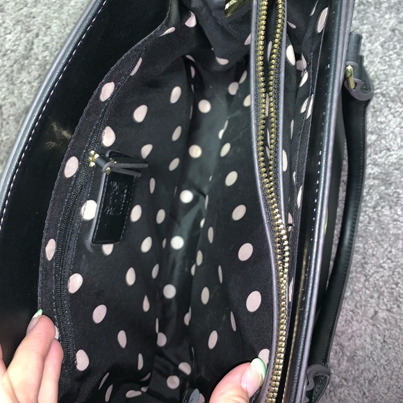 Black and white purse - Picture 3 of 4